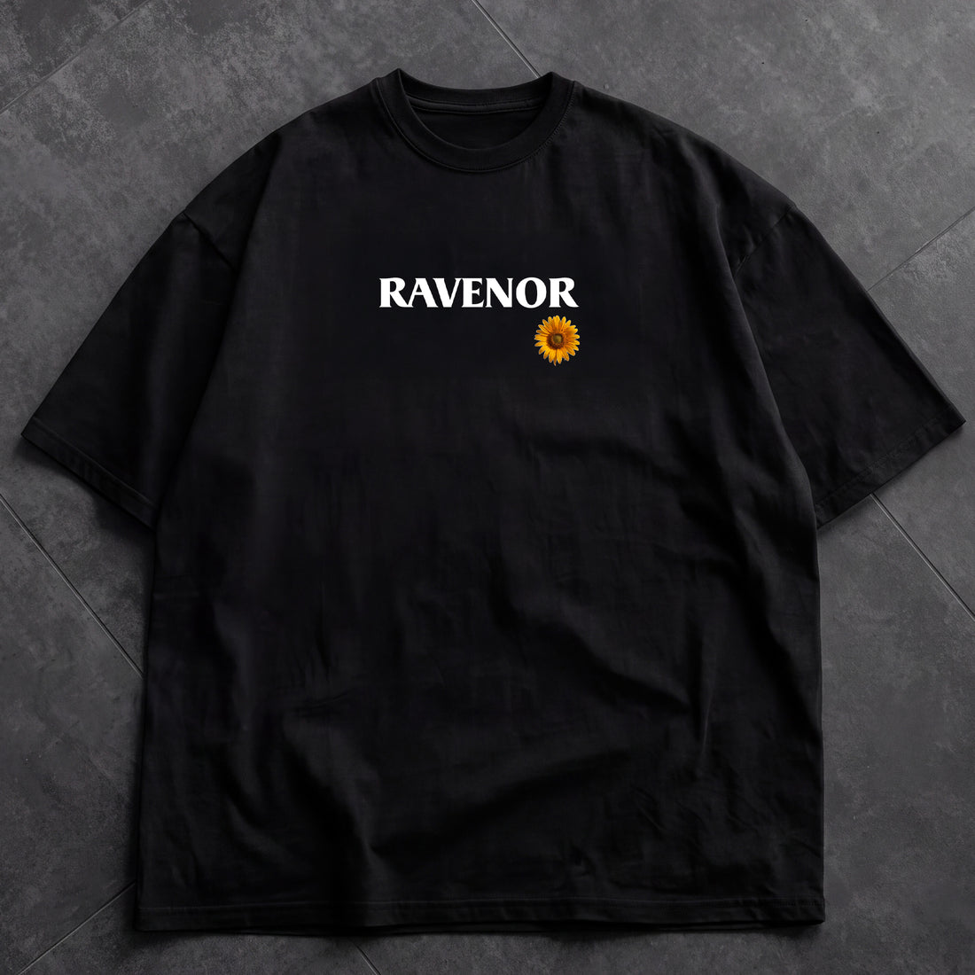 Core 6 Oversized T-shirt | RAVENOR Essentials
